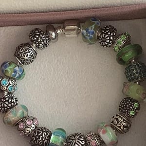 Bracelet à breloques style vintage Pandora avec breloques perles au chalumeau