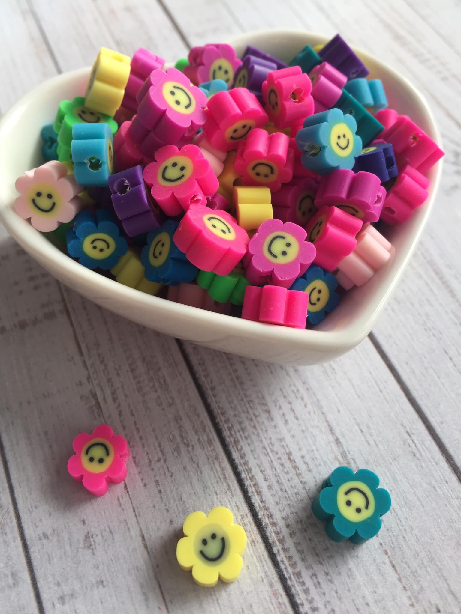 25 Polymer Smiley Flower Beads Etsy