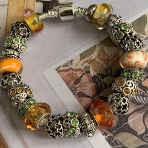 Bracelet à breloques style vintage Pandora avec breloques perles au chalumeau