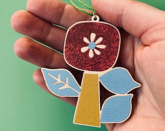Wooden abstract flower, necklace pendant, 7 cm, artwork, papercut design, eye-catching necklace, charm, illustration, jewelry