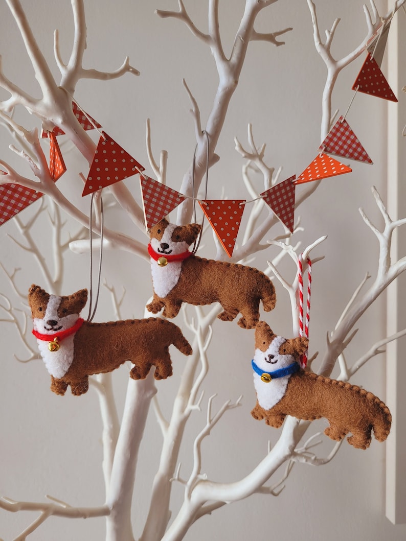 Corgi decoration. Hanging wool felt dog decoration for Christmas tree. Handmade decoration, xmas tree ornament. image 2