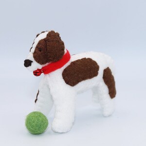Felt Springer Spaniel with ball