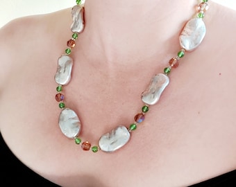 Collier en verre vintage insolite des années 1980