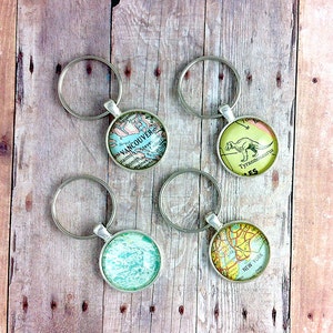 CUSTOM Vintage Map Keychain: Choose your own Location [Map Keyring, Travel Gift, Personalized Key Ring, World Map Art]