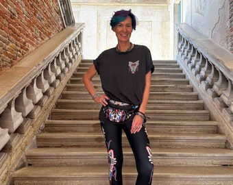 Guardia Leggings: Geometric Wings Star Print, Stretchy Knit, Mid-Rise, Activewear