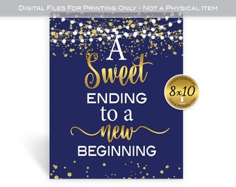 Puede incluir: Un cartel imprimible azul marino con purpurina dorada y luces blancas. El texto dice "A Sweet Ending to a New Beginning".