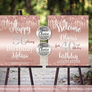 Puede incluir: Dos carteles imprimibles para una fiesta de cumpleaños. Los carteles son rosas y blancos con purpurina y acentos de purpurina que gotean. El texto en los carteles dice "Feliz cumpleaños número 50 Melissa" y "Bienvenido a la celebración de cumpleaños divertida y fabulosa de Olivia's 40".