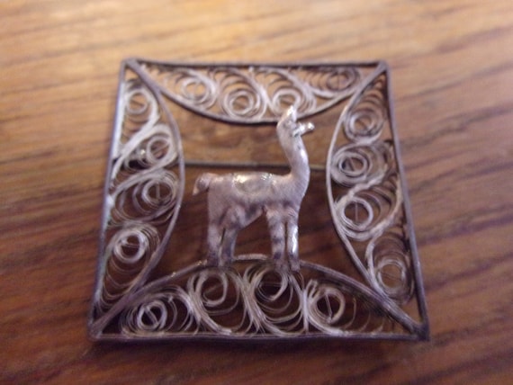 Sterling Peru llama, Alpaca filigree brooch - image 1