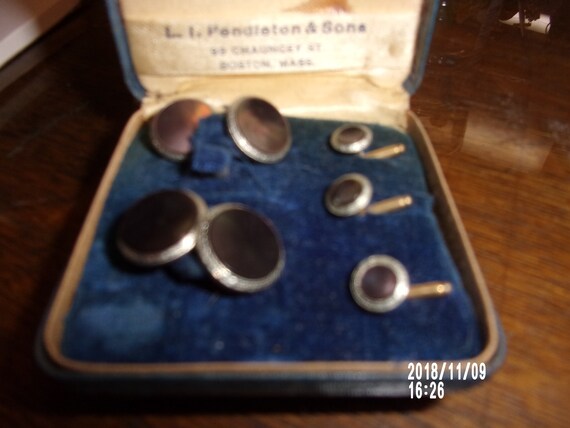 Vintage 1930's Mother of pearl Tuxedo cuff links - image 2