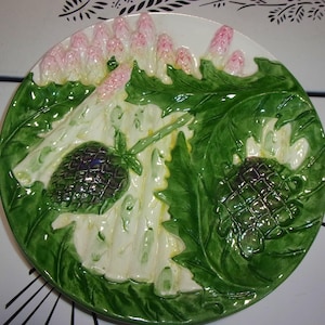 Hand painted Artichoke Asparagus Majolica Portugul plate