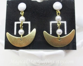 Cute Pearl & Crescent Moon Cosplay Earrings