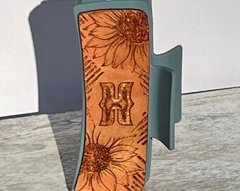 SVG File Leather Western Claw Hair Clip Spurs Font Personalized Laser Cut File Haute Southern Haute