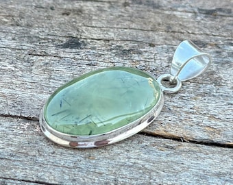 Prehnite Pendant 925 Sterling Silver Handmade Pendant Green Gemstone Pendent Amezing Green Prehnite Pendent New Arival Pendent Gift for love