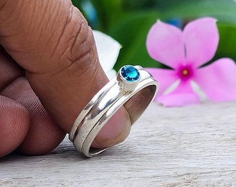 Anello con topazio blu, anello girevole, anello da meditazione, anello girevole in argento, anello per il pollice in argento sterling 925, anello con fascia in argento, pietra portafortuna di dicembre 2024