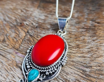 Pendentif tibétain en argent fait main : bijoux bohème turquoise et corail rouge - France