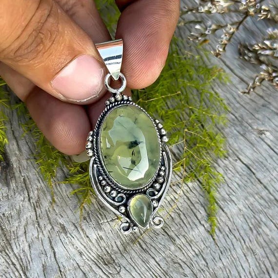 Rainbow Moonstone Pendant: 925 Sterling Silver, Dainty Gemstone Rainbow Moonstone Pendant: 925 Sterling Silver, Dainty Gemstone