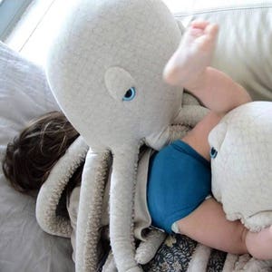 Big Albino Octopus Handmade Plush toy image 10