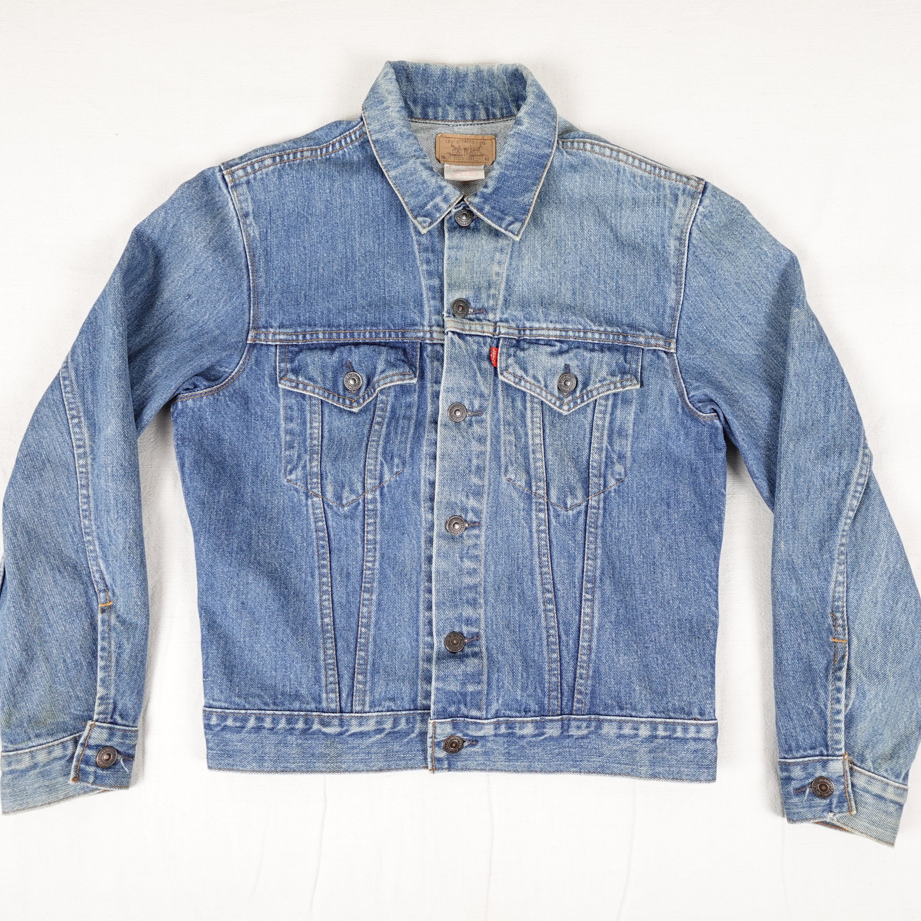 Vintage Levi's Two Pocket Jean Jacket Men's 40 (small) Type 3