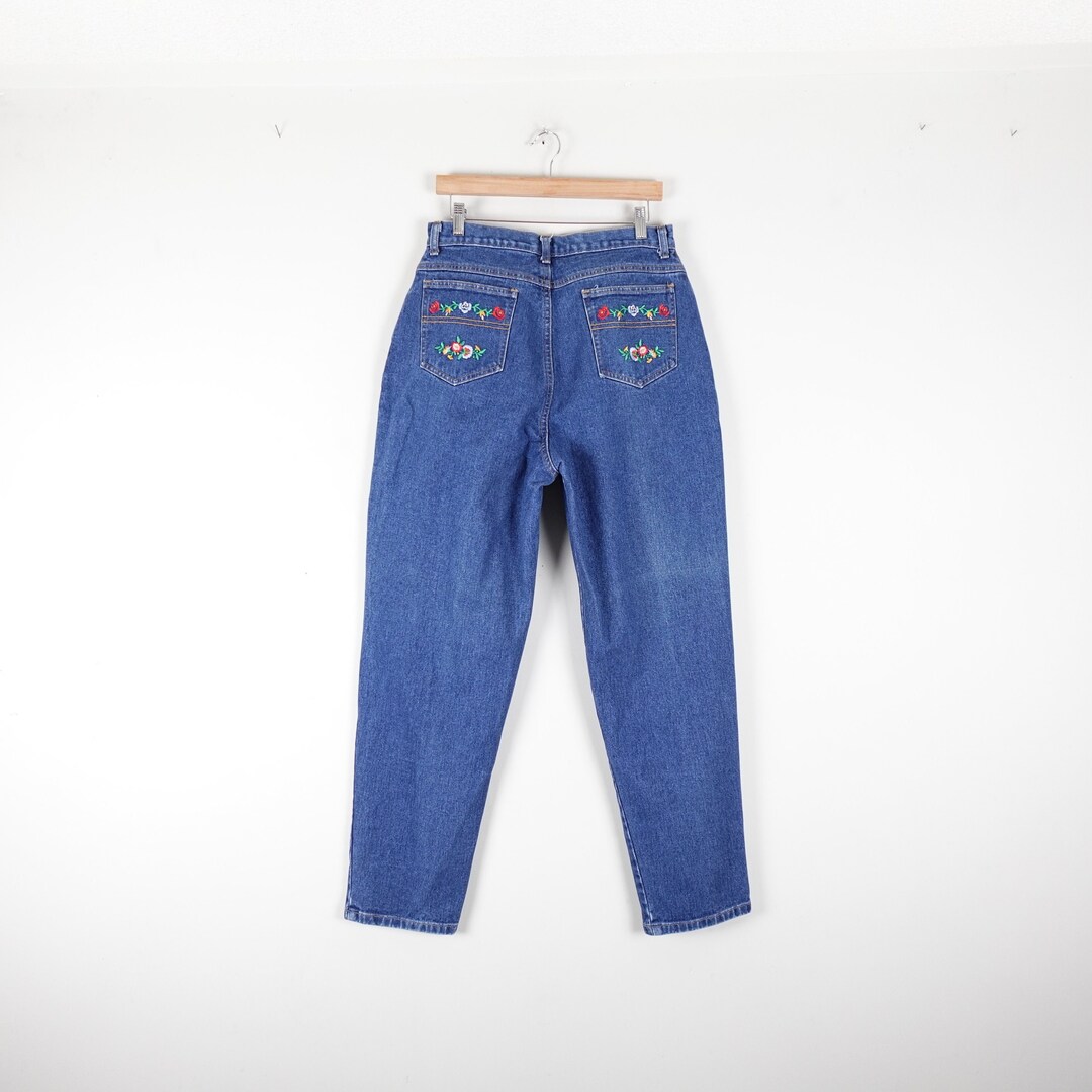 90's Floral Pleated Denim Shorts by Vivaldi main image 1