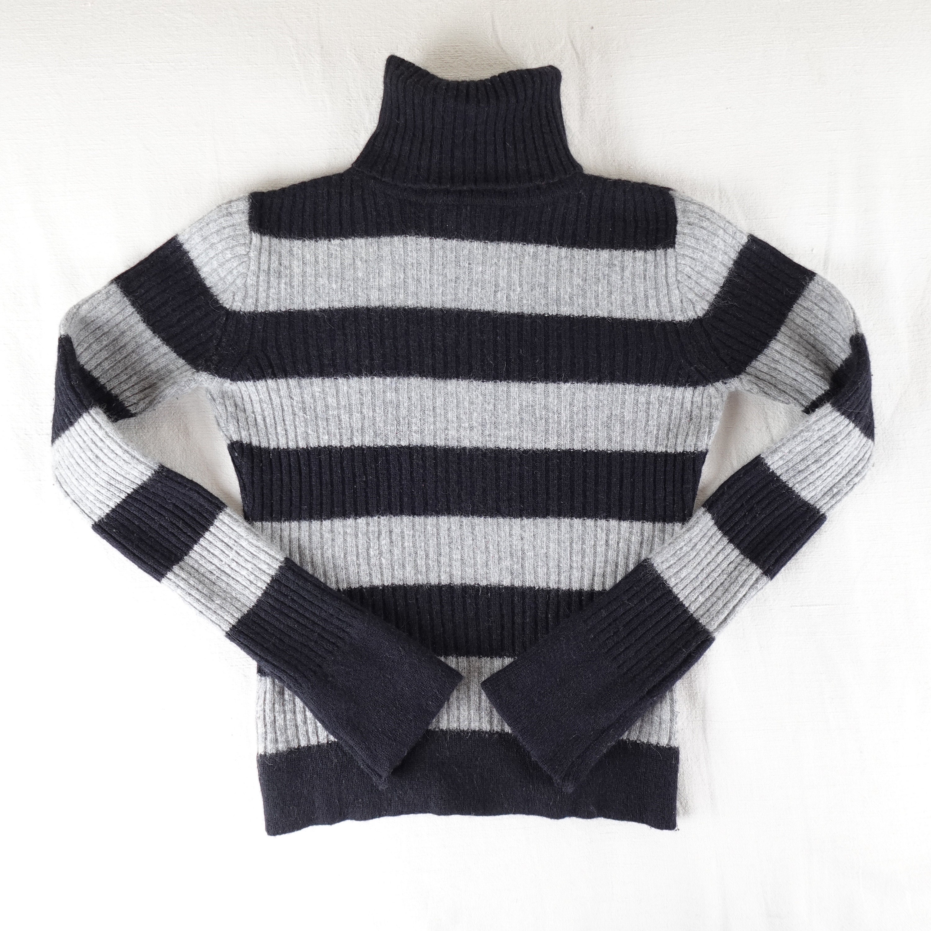 Le chateau turtleneck cheap