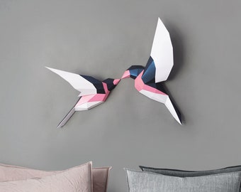 Low poly papercraft Bird wall art. Printable Papercraft PDF and SVG.