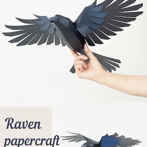 Escultura de cuervo, pájaro de papel 3D. Patrón SVG y PDF de cuervo de papel. Academia oscura, gótico, decoración de Halloween. imagen 7