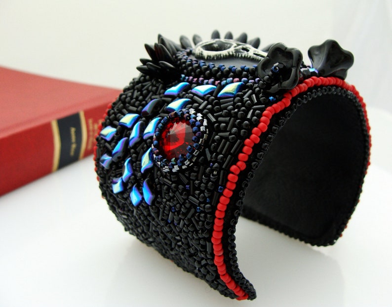 Vampire Cuff Bracelet Black Skull Cameo Bracelet Raven Skull Cuff Bracelet Bead Embroidery Cuff Bracelet