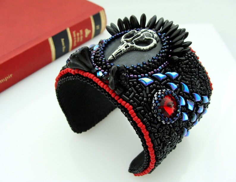Vampire Cuff Bracelet Black Skull Cameo Bracelet Raven Skull Cuff Bracelet Bead Embroidery Cuff Bracelet