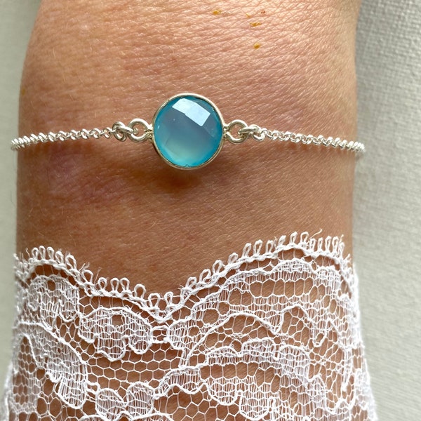 Bracelet pierre calcédoine Aqua bleu chaine argent - bracelet fin petit cabochon pierre bleu - bijou fait main