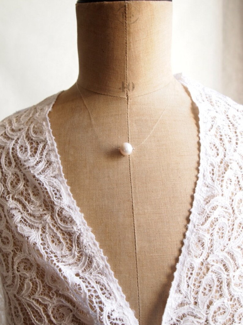 Création collier nacre blanche pas cher