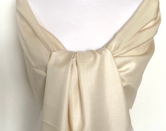 Estola de boda de etamina en seda color almendra color crema - para ceremonias, bautizos