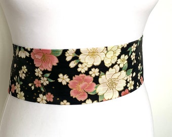 Ceinture Obi fleurs cerisier sur fond noir touchez dorées, à nouer avec ruban satin luxe , serre taille - ceinture robe noire