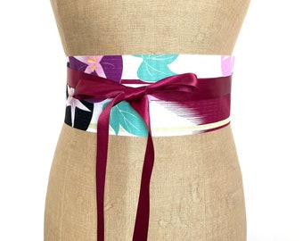 Ceinture Obi coton japonais bordeaux avec fleurs violet rose turquoise fond blanc  - ceinture cortège - obi japonais