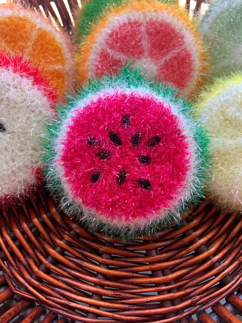 Crocheted Watermelon Dishwash Scrubby-scrubbie scrubber scrub cloth reusable gift imagem 2