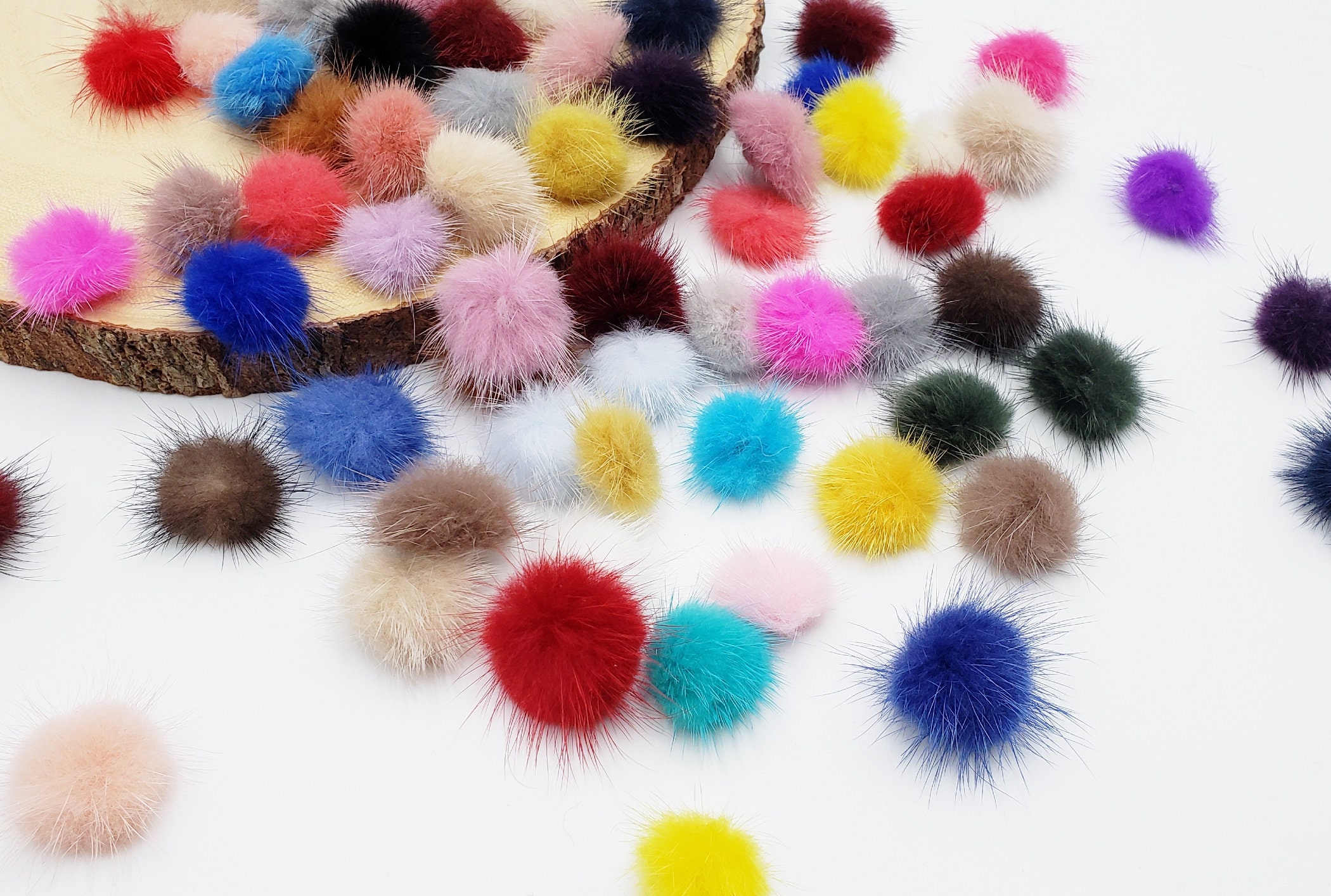 White Fur Pom Poms Balls, Pack of 9, Soft Round Pompom Keychain