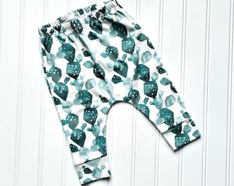 Organic Baby Leggings, Green Cactus Baby Pants, Gender Neutral Baby Clothes, Harem Baby Pants, Baby Shower Gift, Organic Cotton