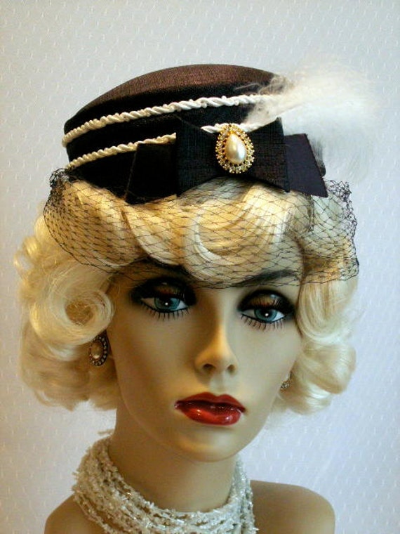 Vintage Ladies Hat * Navy Blue Linen & Feathers *… - image 2