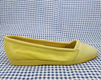 Vintage Yellow Leather Slip Ons