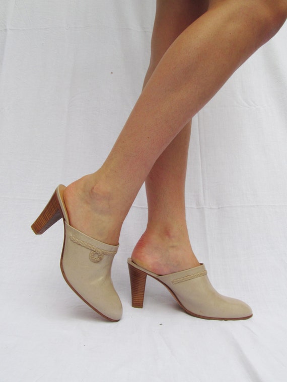 Vintage Beige 1970s Leather Mules - image 2