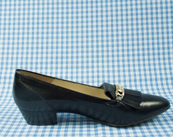 Vintage Black Leather Lofers with Fringing