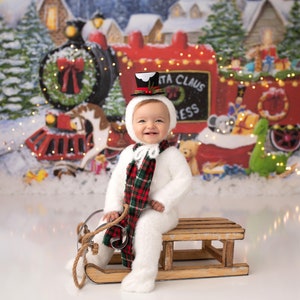 Christmas Train backdrop, Santa Express Train Backdrop, Santa Photo Backdrop, North Pole Backdrop, Holiday Backdrop Winter CHS436