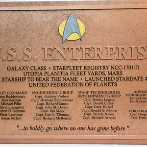 スタートレック エンタープライズ NCC-1701-D プレート 、ピカード額縁 スタートレック エンタープライズ NCC-1701-D プレート