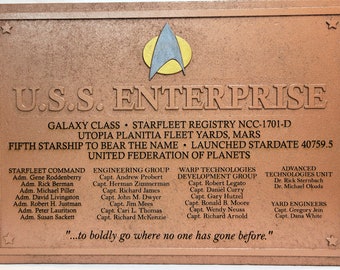 Star Trek USS Enterprise D Réplica de placa de dedicación MDF 16x12 NCC-1701-D