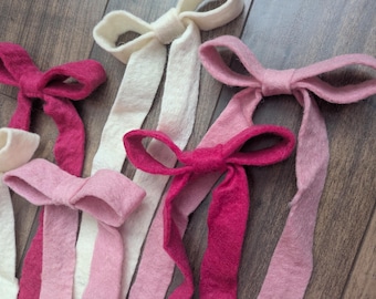 Large Bow. Wreath bow. Wedding bow. Wool felt bows, 3 pieces. 5.5"x11". Bow decor.