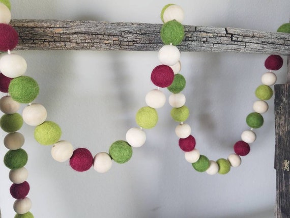 Christmas Wooden Bead Garland Bright Green Red Wood Bead Garland Christmas  Tree Holiday Decoration (7 Feet) 2 Pack 