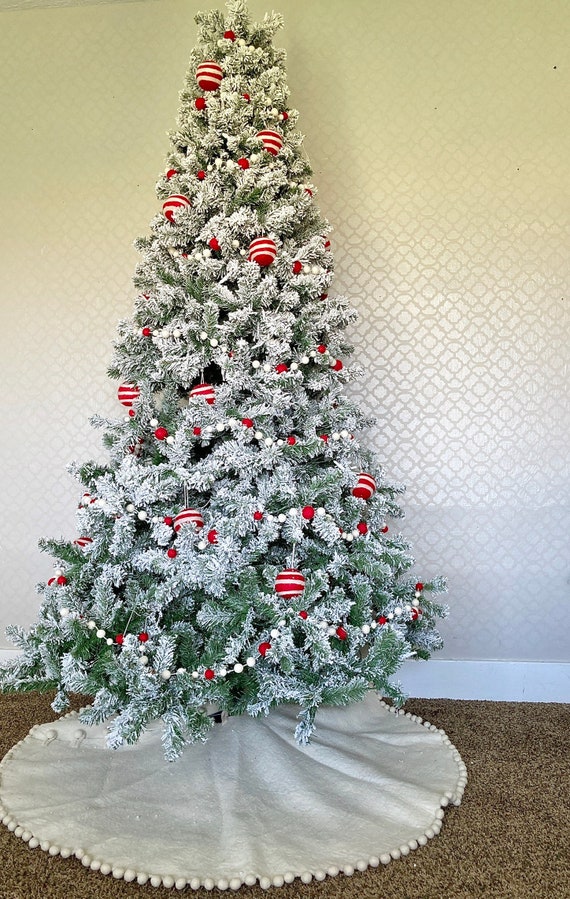 Christmas Tree Garland. Red and White Beaded Garland. Felt Ball Garland.  Beaded Garland. Christmas Decor.5ft 