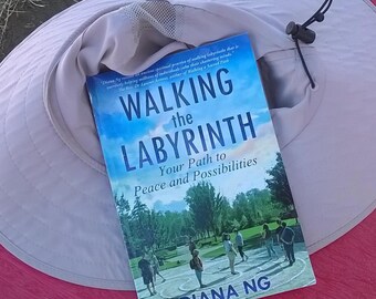 Walking the Labyrinth – A Mindfulness and Meditation Guidebook