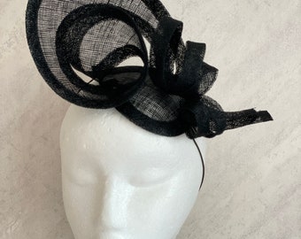 Black color Fascinator, black Sinimay Hat, Wedding Fascinator, Black Cocktai Hat, Black Headpiece, Derby, Melbourne cup fascinator