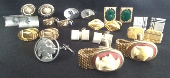 11 pairs of costume jewelry cufflinks, plus 1 tie… - image 1