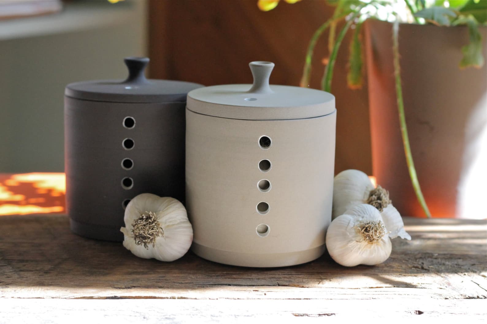 Garlic pot ceramic garlic keeper minimalist garlic pot Etsy